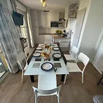 Grand Avec 2 Veritables Cap Esterel Vue Et Esterel Apartment