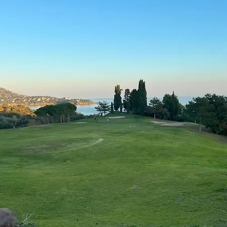 Grand Avec 2 Veritables Cap Esterel Vue Et Esterel شقة