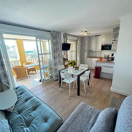 Grand Avec 2 Veritables Cap Esterel Vue Et Esterel